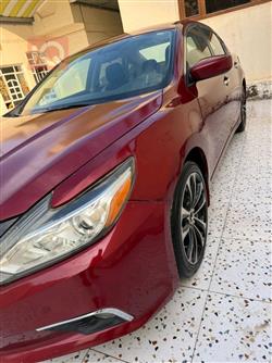 نيسان ألتيما